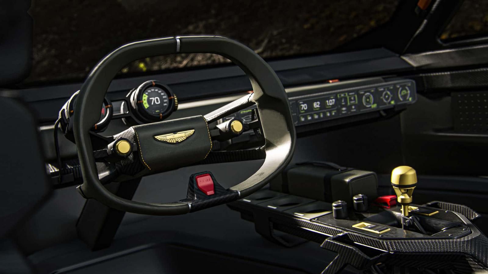Η Aston Martin Dreadnought «οδηγείται» αποκλειστικά με χειριστήριο! 